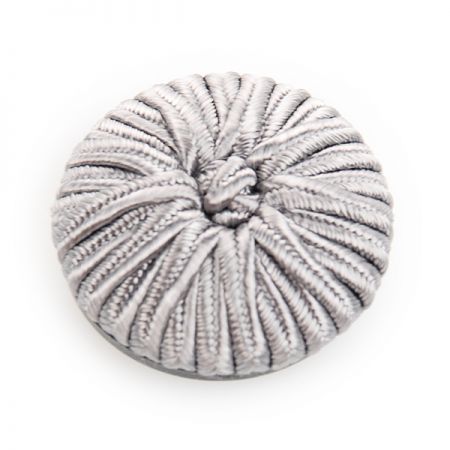 Gombík, priemer 28 mm