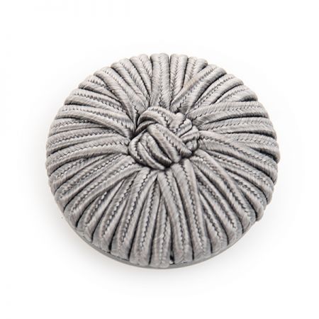 Gombík, priemer 28 mm