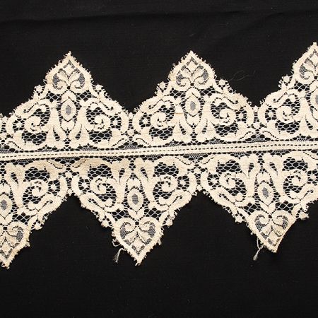 Pružná krajka lem ornament pastel žlutá