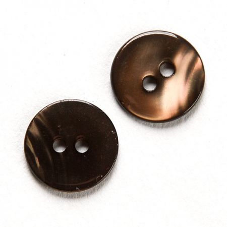 Knoflík perleťový dvoudírkový zlatohnědý