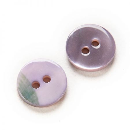Knoflík perleťový dvoudírkový fialovošedý
