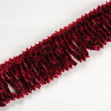 Strapce zamatové vínovej farby