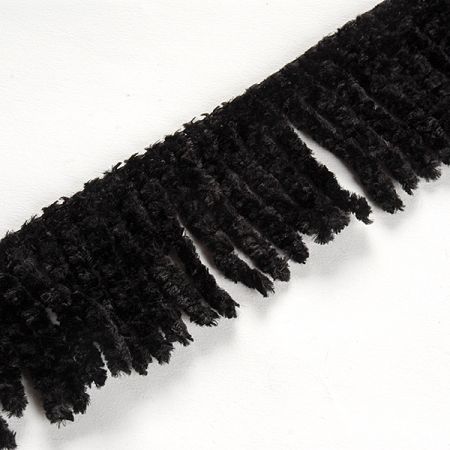 Strapce zamatovej čiernej farby