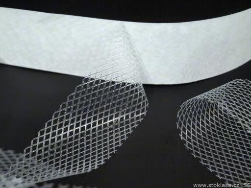 Fixační mřížka zažehlovací šíře 30 mm KARI