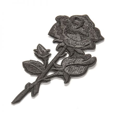 Nášivka černá růže s poupětem