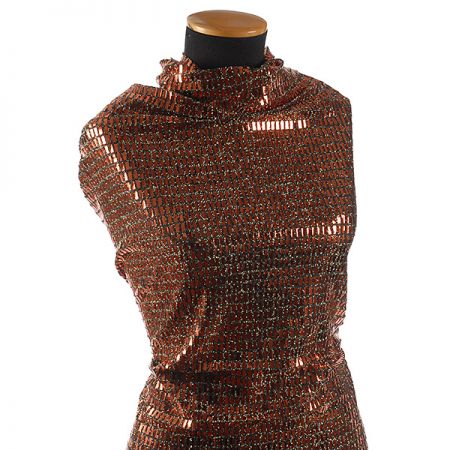 Úplet s flitry ve tvaru obdelníků