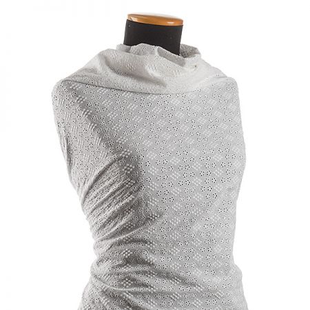 Madeira krajka motiv geometrický a květin slon. kost