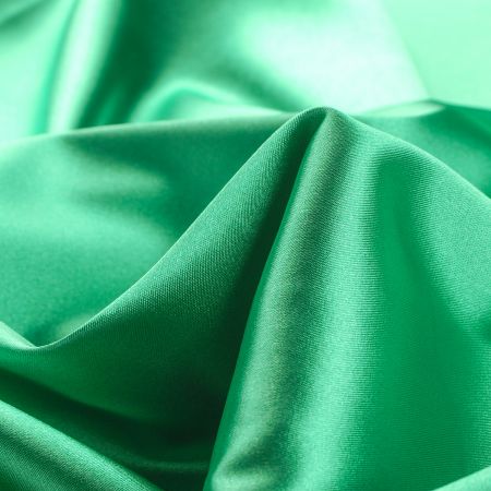 Satén taft pružný trávově zelený