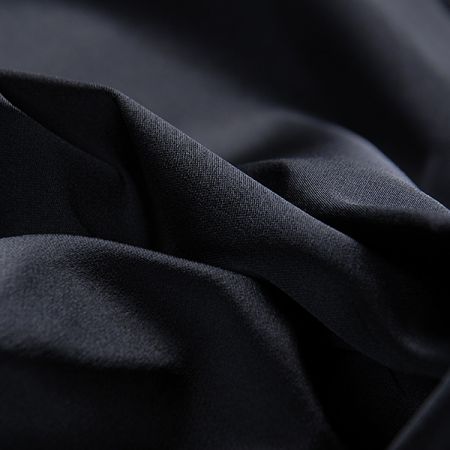 Pružná směsová látka černá s leskem