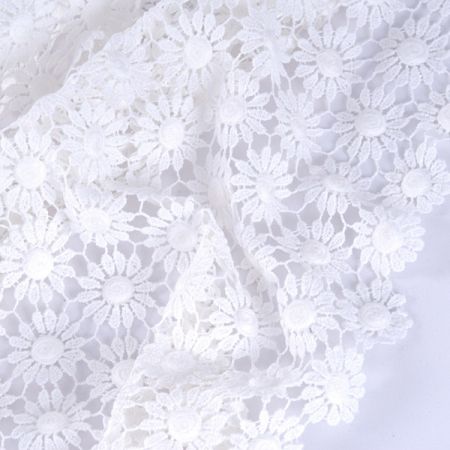 Eektní bavlněná krajka kopretinky slonová kost 