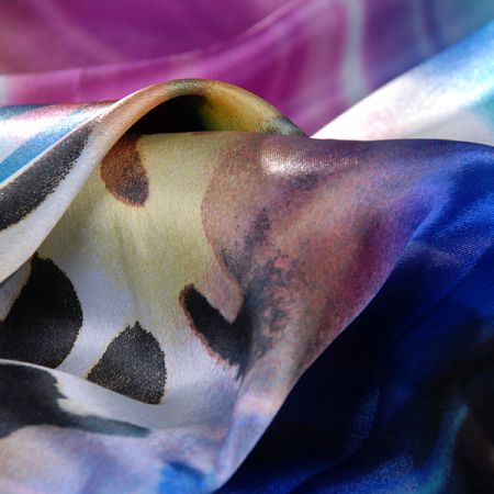 Satén digitální tisk zvířecí motiv/duha