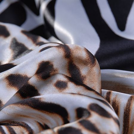 Satén digitální tisk bordura zvířecí motiv/krajka