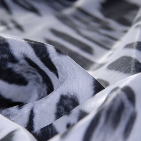 Satén digitální tisk bordura zvířecí motiv černobílá