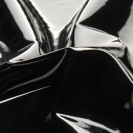 Imitace kůže lesklá hladká černá IIjakost