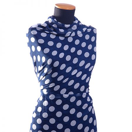 Šifon vzor puntík bílá/tm.modrá