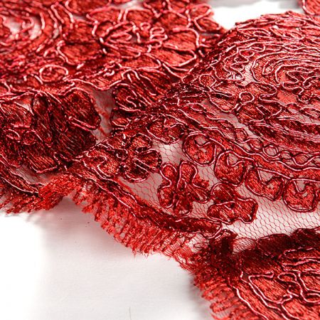 Krajka lem lurexová výšivka vínová