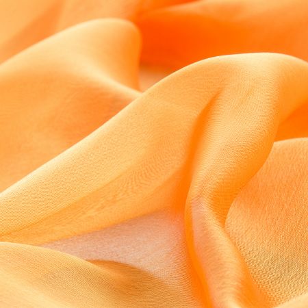 Šifon plise šanžán oranžovočervený