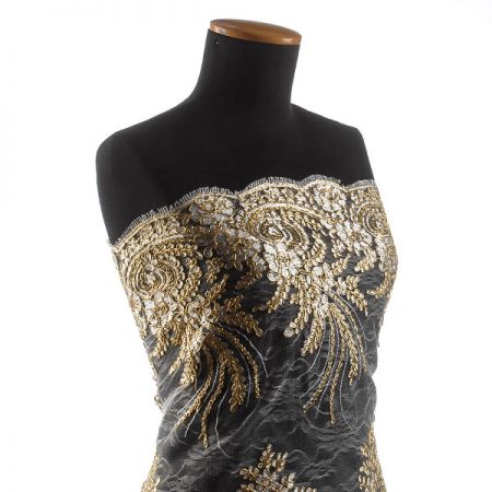 Krajka efektní lurexová výšivka zlatá/bílá II.jakost