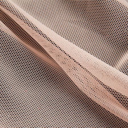 Tyl pružný jemný tělový tmavší