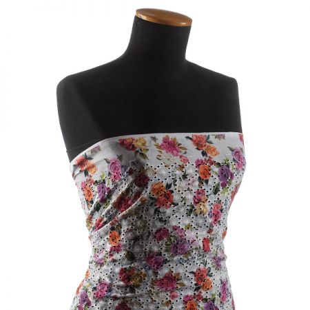 Madeira vyšívaná látka tisk květy