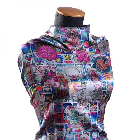 Hedvábný atlas motiv vintage print zeleno/šedá