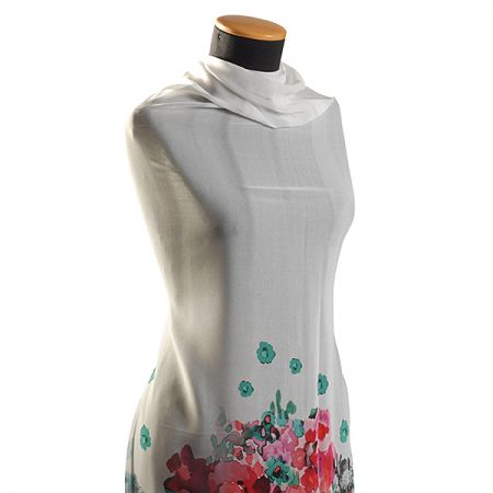 Žoržet variace kimono style květy/bílá