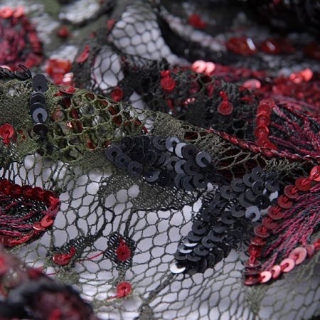 Exkluzivní krajka zelenovínová