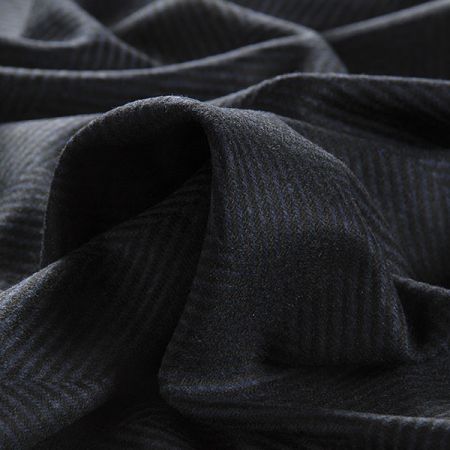 Vlněná kostýmová látka rybí kost černá modrá