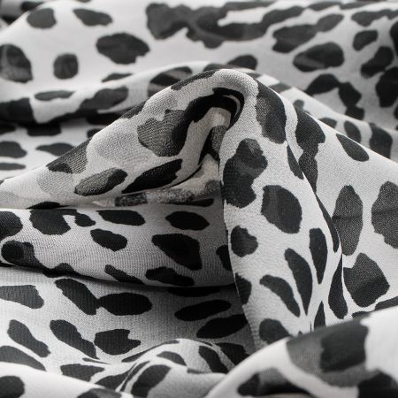 Šifon elastický zvířecí motiv černošedý