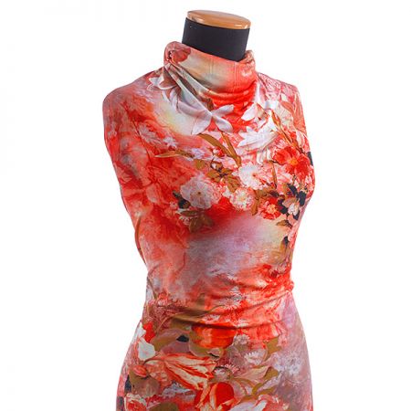 Viskozový úplet květinový motiv červený