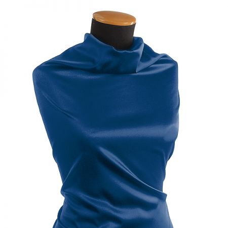 Pružný satén modrý