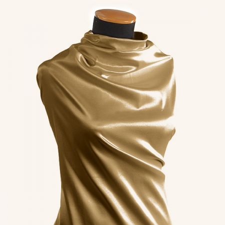 Satén imitace hedvábí tělové barvy