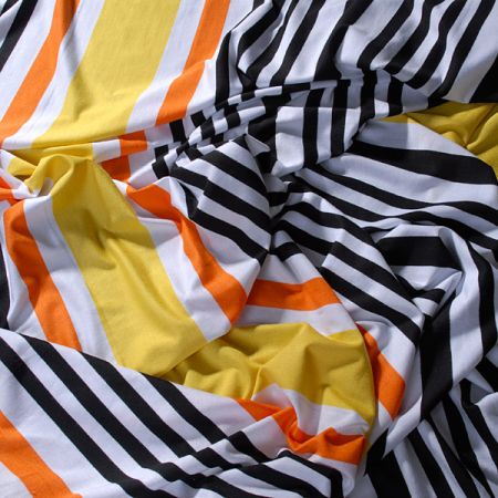 Úplet vzor proužek žlutý/černý/oranžový/bílý