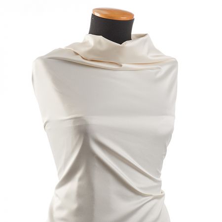 Satén pružný matný smetanový