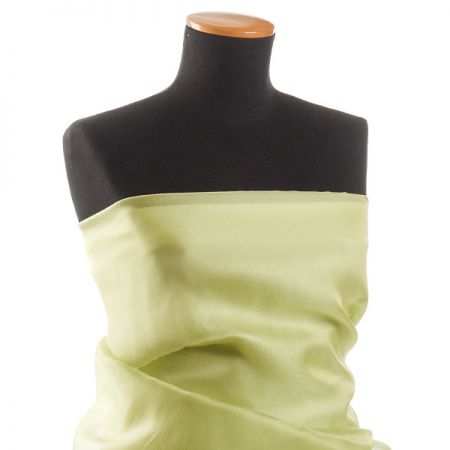 Organza jednobarevná v barvě světle zelené