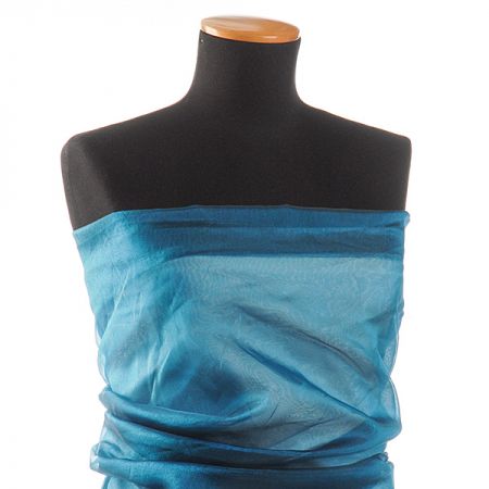 Organza s olůvkem v barvě modré