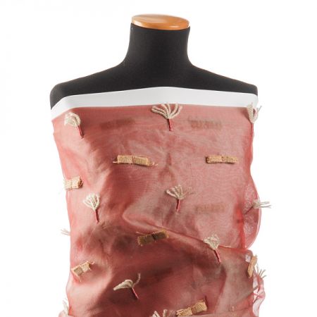 Organza hedvábná s aplikacemi tm.červená