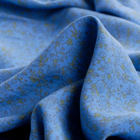 Viskozová letní látka kytičkový motiv modro/žlutá