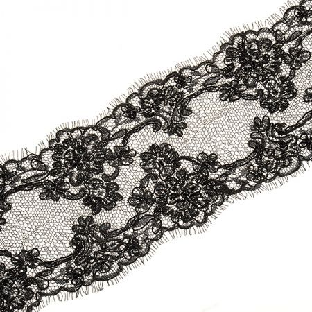 Krajková aplikace černá výšivka perličky, rokajl, flitry