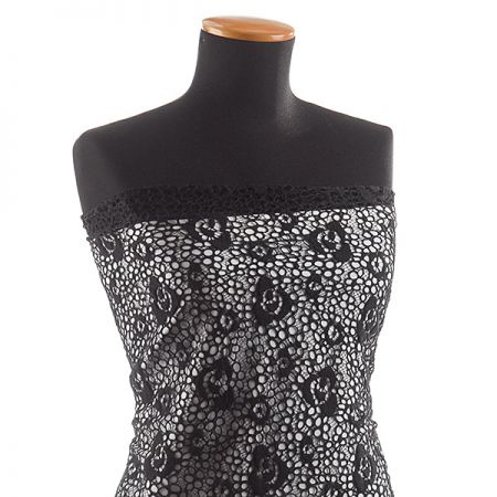 Krajka hrubá imitace háčkované krajky černá