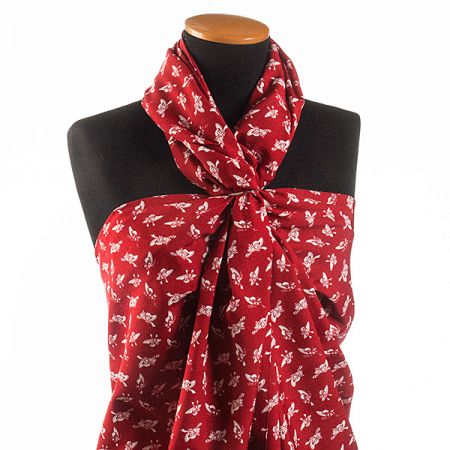 Látka na šaty motiv kloboučků červená