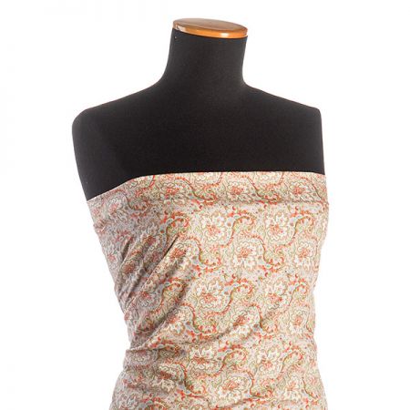 Bavlněná látka květinový paisley vzor červený