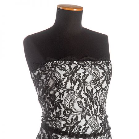 Pružná krajka jemná květy černé