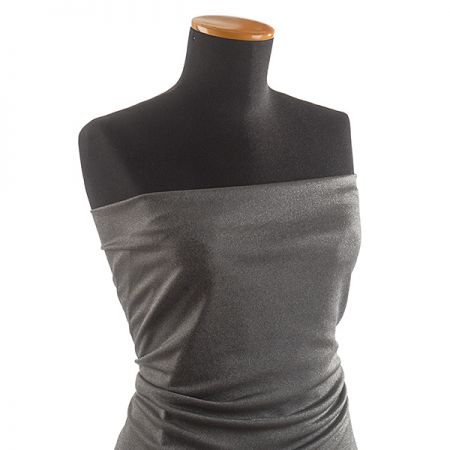 Úplet lamé šedostříbrná antracit