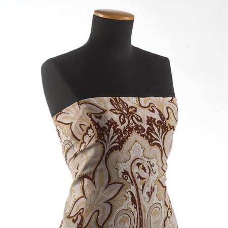 Šifon viskozvoý kašmírový vzor růžovohnědobéžový