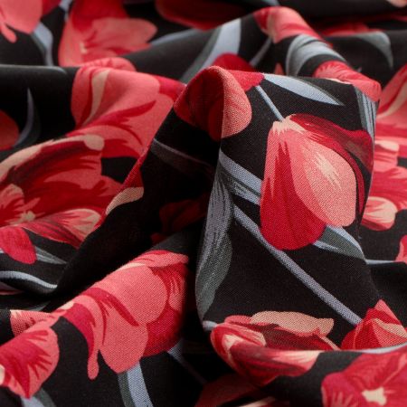 Viskozová šatová látka květy tulipánů