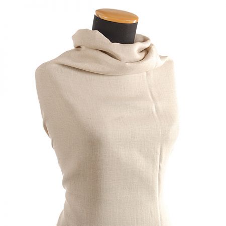 Len režné barvy jemný