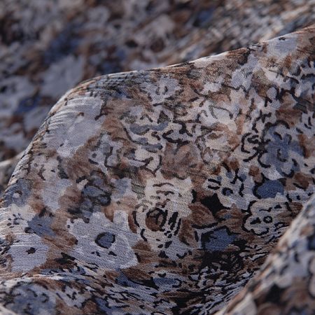 Šifon plisé drobné kytičky šedomodrá/hnědá