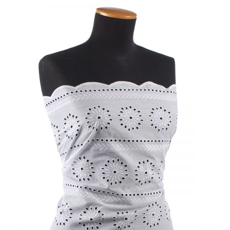 Krajka madeira květy/lístky bílá