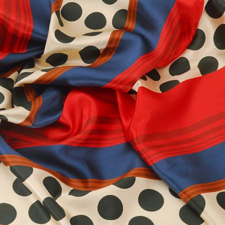 Efektní satén puntíky/pruhy II.jakost